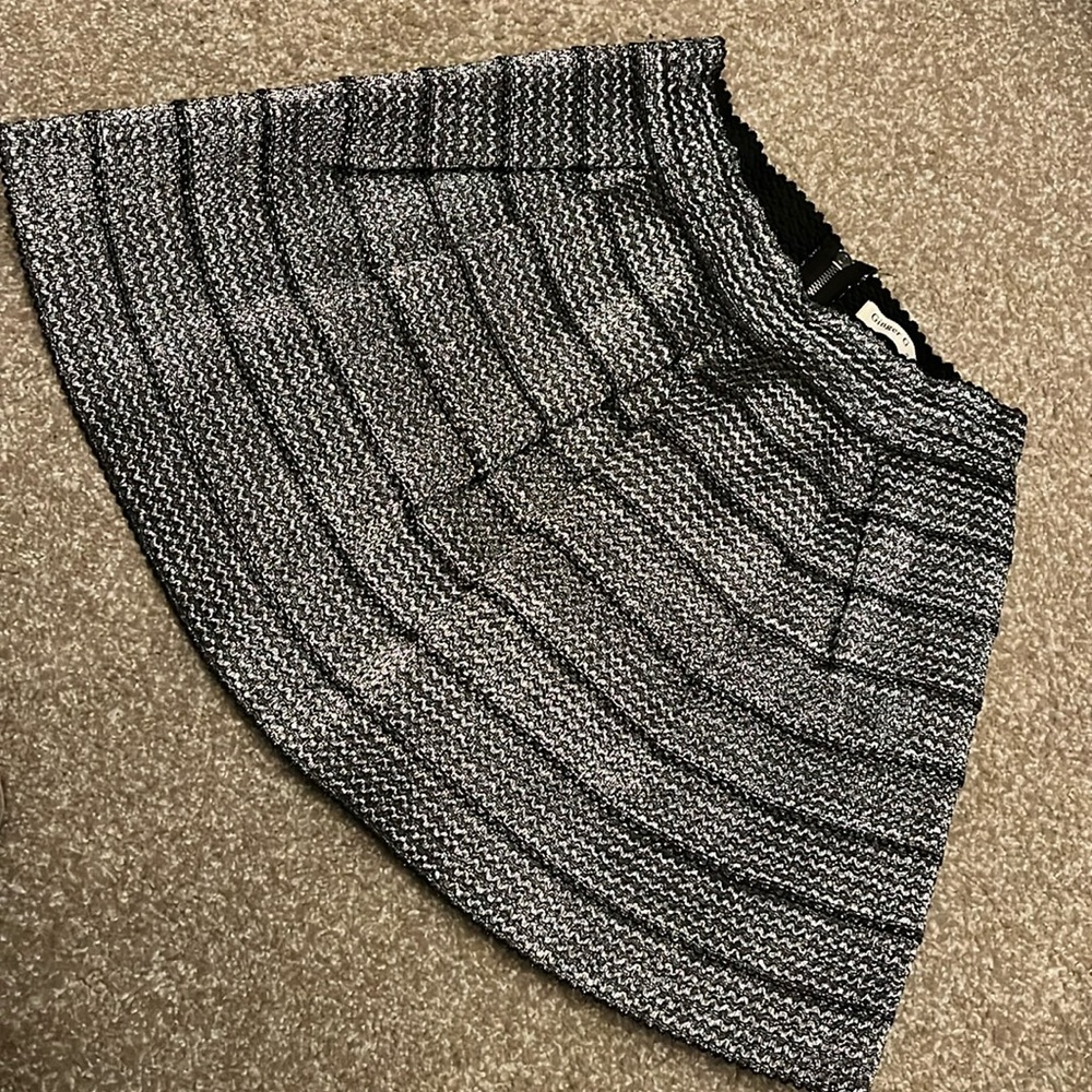Ginger G silver and Black 100% elastic poly pleated evening skirt